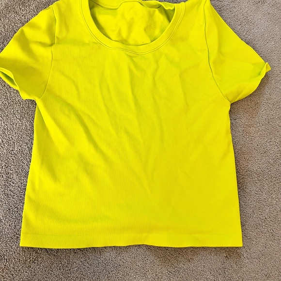IVL Collective Lime ribbed Crop tee medium - Picture 2 of 4